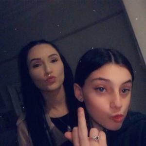 Meet your Posher, Ava